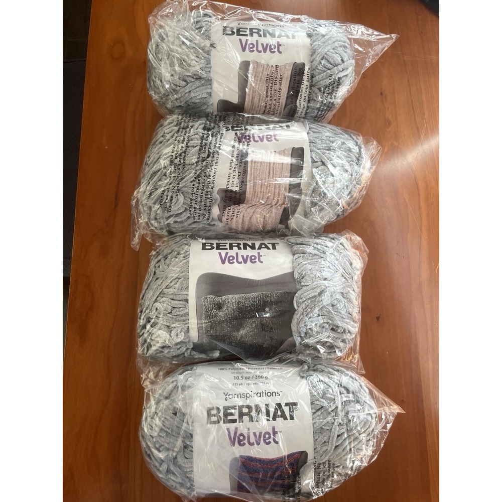 Bernat Velvet Yarn Smokey Green 10.5 oz Set Of 4 Lot New Craft Knitting 161032